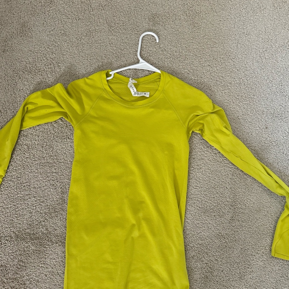 Lululemon swiftly tech